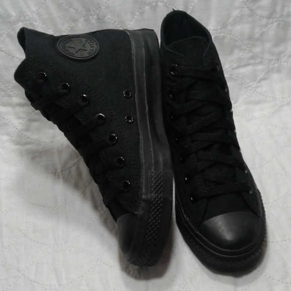 black high top converse size 5.5